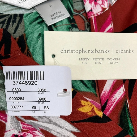 NWT Christopher & Banks 3/4 Sleeve Asymmetrical Hem Tropical Print Top S - Picture 11 of 14